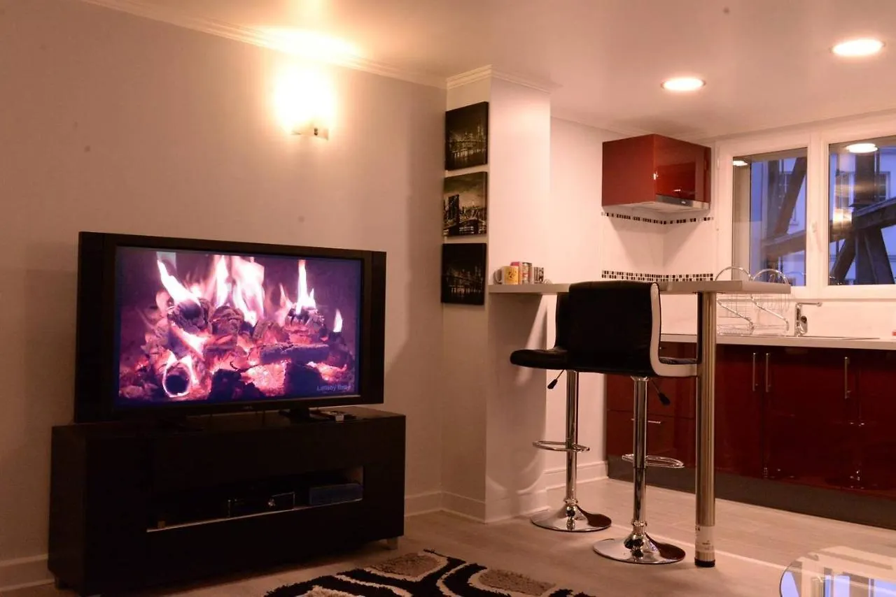 Apartment Beau Studio Meuble 2Min Du Moulin Rouge Paris